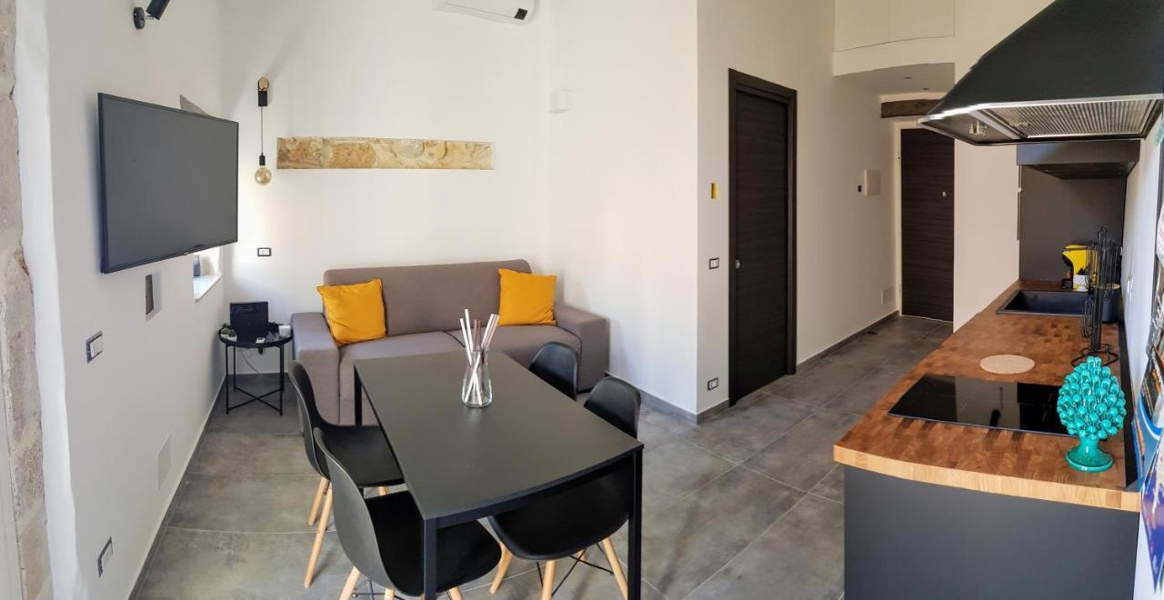 Cavour 45 - Ortigia Apartments Syracuse Exterior photo