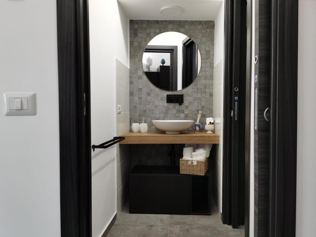 Cavour 45 - Ortigia Apartments Syracuse Exterior photo